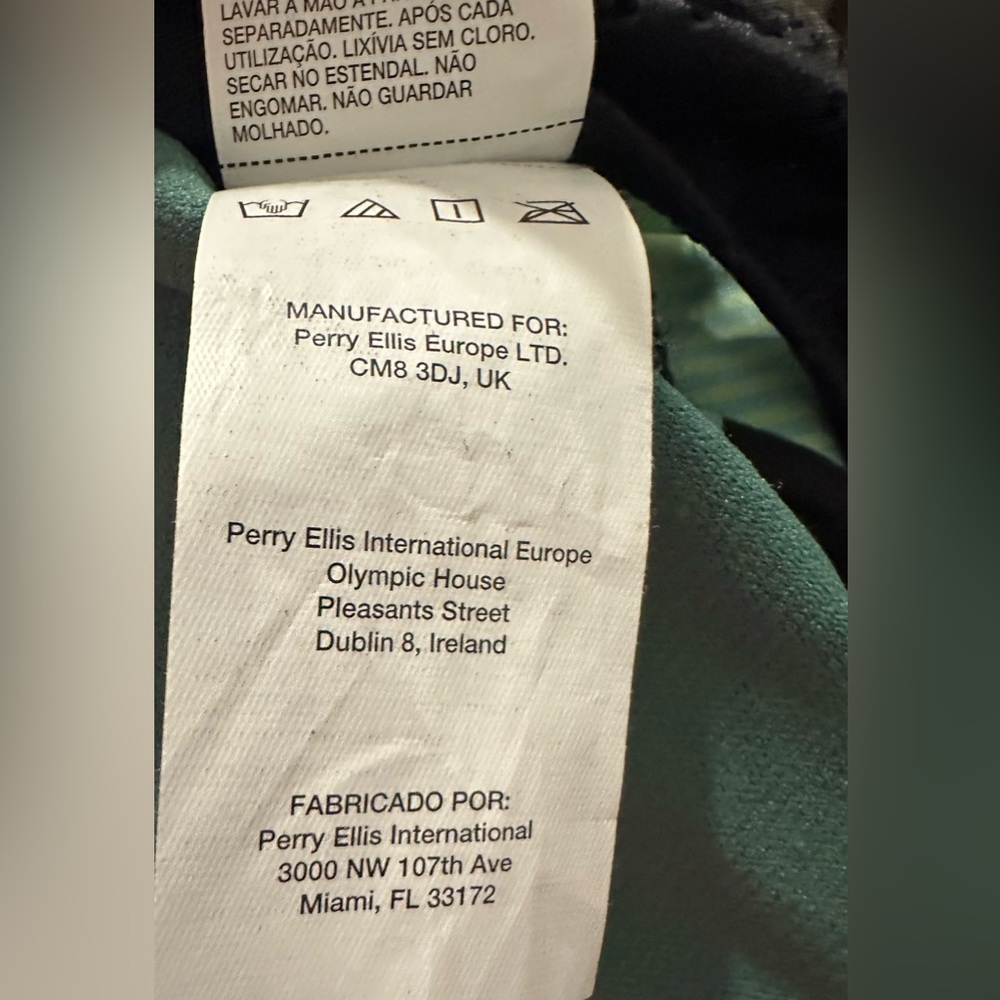 Nike Swim Size S One-Piece Bathing Suit NWT - Picture 6 of 6